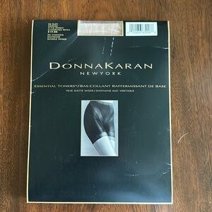 Vintage Donna Karan Hosiery in size Medium in color “DARK BUFF”